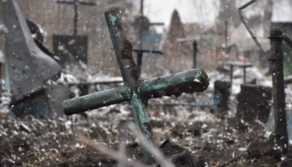 Російська війна з українськими цвинтарями: дайджест пропаганди за 1 лютого