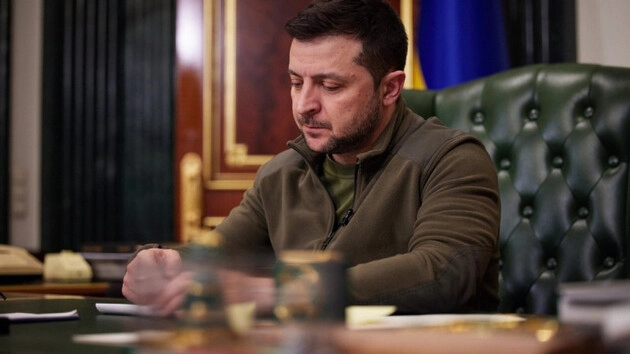 Зеленський ввів у дію санкції проти 200 осіб, пов'язаних з Росією
