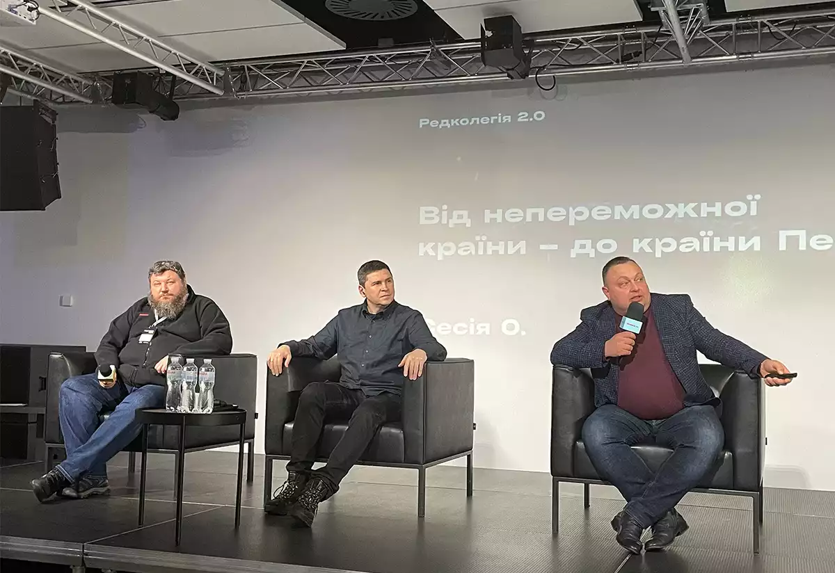 &laquo;Шокова терапія вивела нас із депресії&raquo;. Розмова про суспільні настрої на &laquo;Редколегії 2.0&raquo;