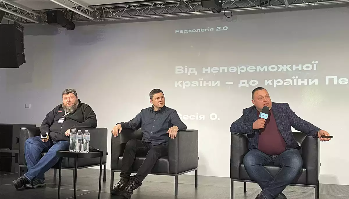&laquo;Шокова терапія вивела нас із депресії&raquo;. Розмова про суспільні настрої на &laquo;Редколегії 2.0&raquo;