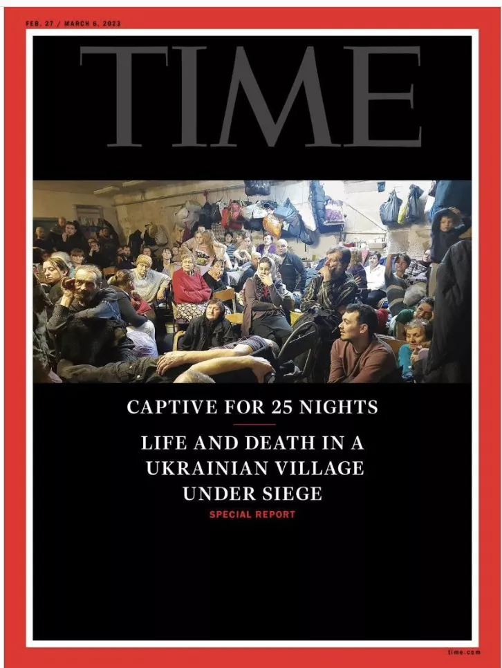Журнал TIME опублікував на обкладинці фотографію з мешканцями села Ягідного, яких російські окупанти утримували у підвалі