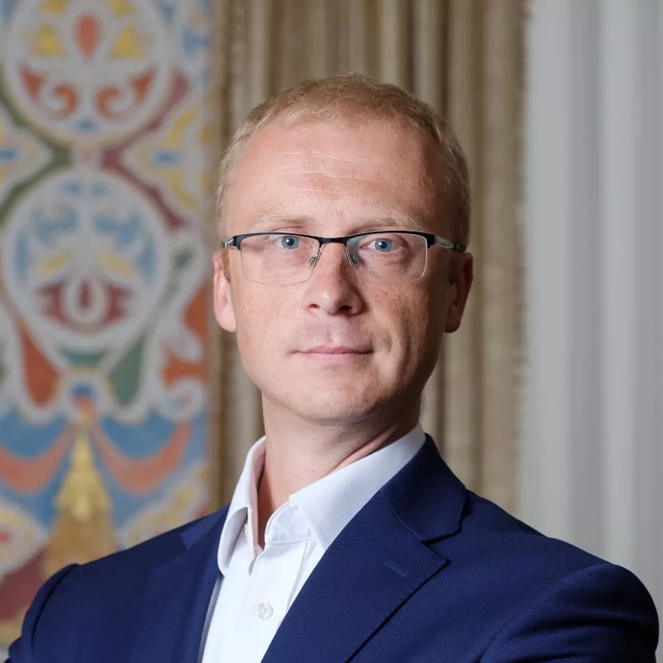 МЗС вимагає від Financial Times розслідувати появу статті про &laquo;контрабанду зброї з України&raquo;
