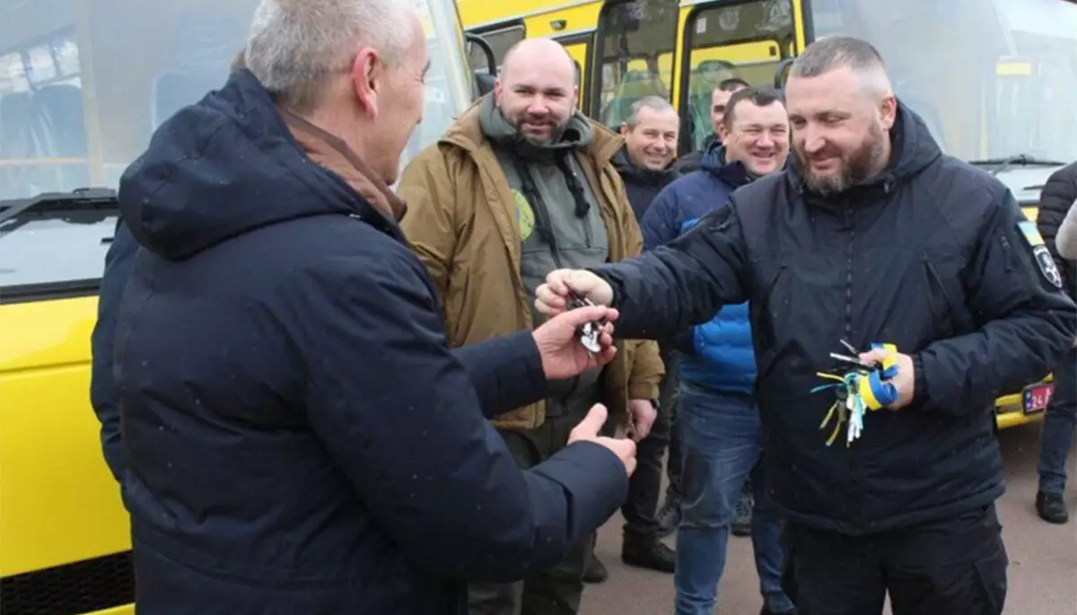 Слово владі, а не громадянам. Як регіональні медіа дотримувалися стандартів у січні 2023 року