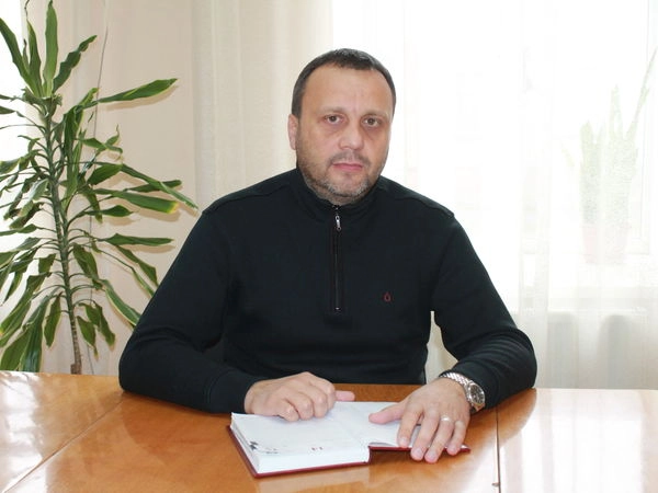 Депутата міської ради на Кіровоградщині судитимуть за напад на журналіста та службову недбалість