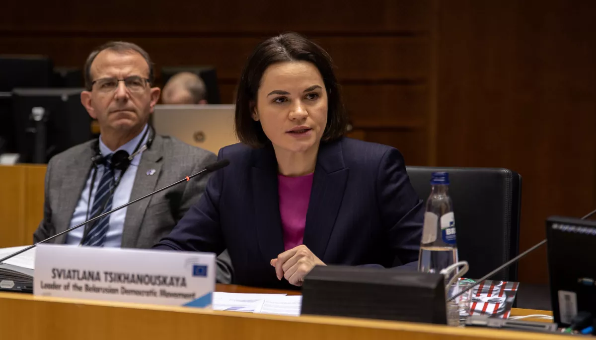 У Білорусі прокуратура просить заочно засудити опозиціонерів Тихановську і Латушка до 19 років колонії