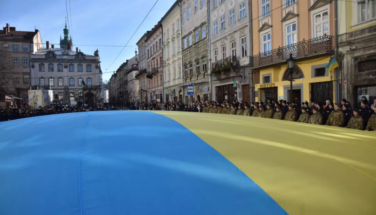 Деконструюючи імперію