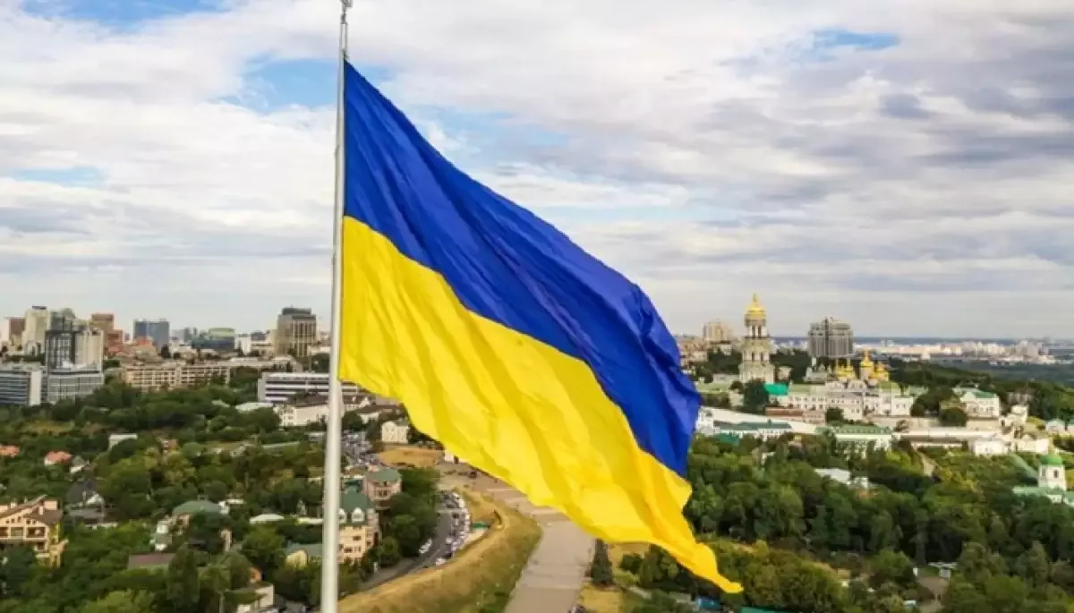 Більшість українців виступає за звільнення всієї України включно з Кримом, &mdash; дослідження КМІС