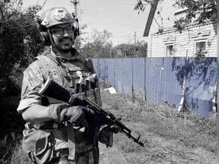 На війні загинув артист &laquo;Ліги сміху&raquo;, доброволець Роман Іваненко