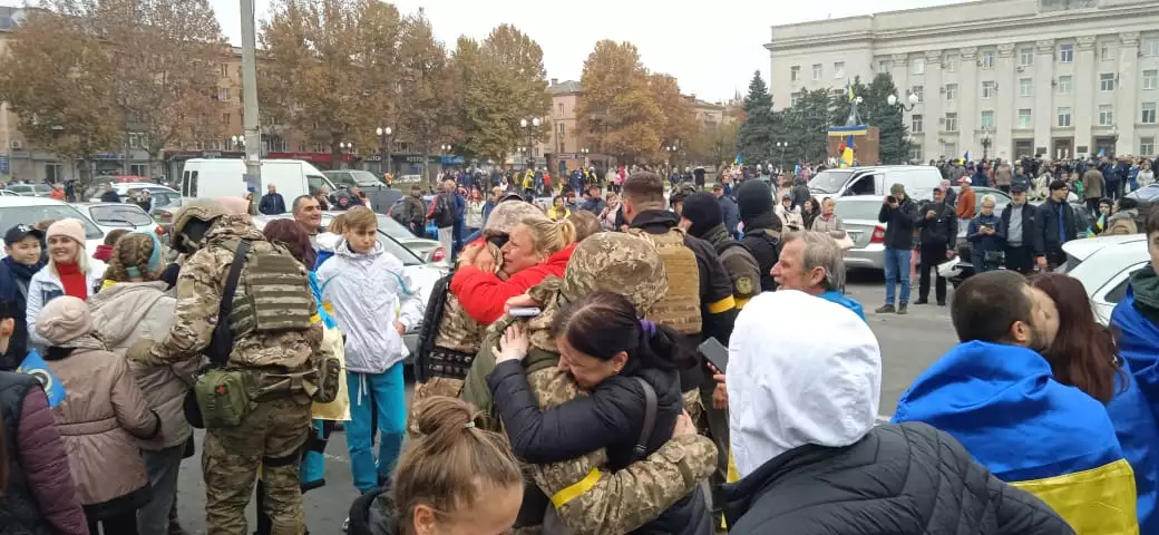 Формується національний архів перемог, а в нас — лише відео з тіктока. Журналісти про обмеження роботи на війні