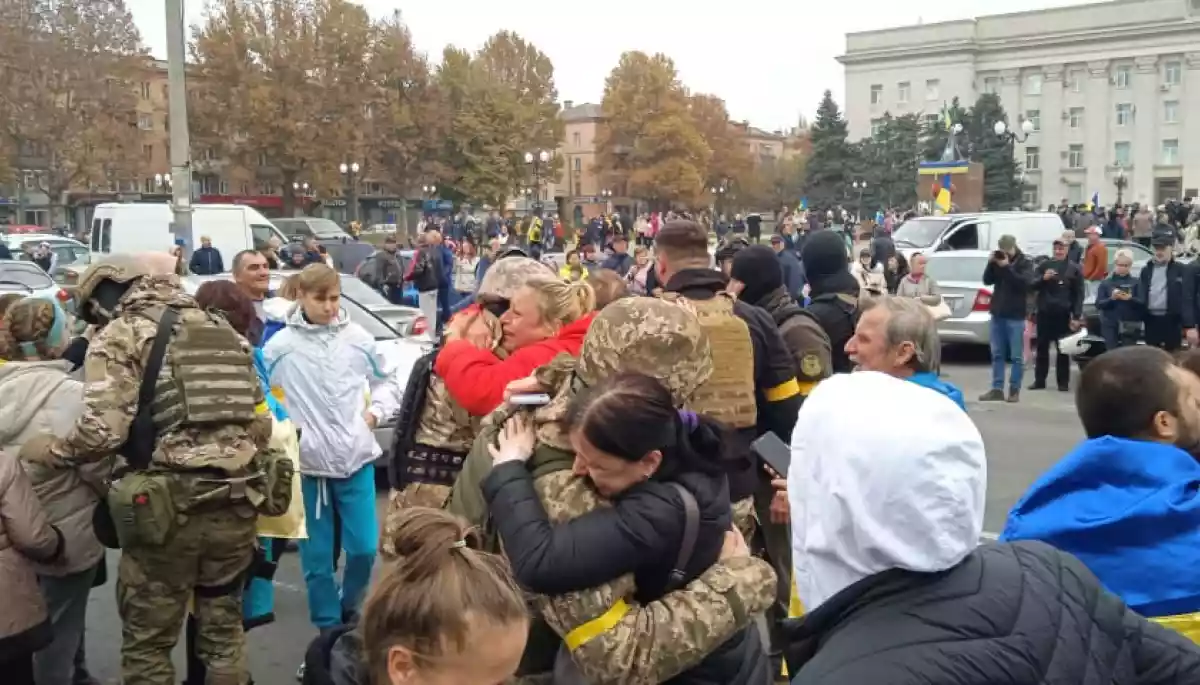 Формується національний архів перемог, а в нас — лише відео з тіктока. Журналісти про обмеження роботи на війні