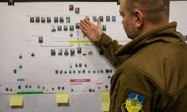 Україна зібрала досьє на 600 російських командирів, відповідальних за воєнні злочини, &mdash; The Guardian