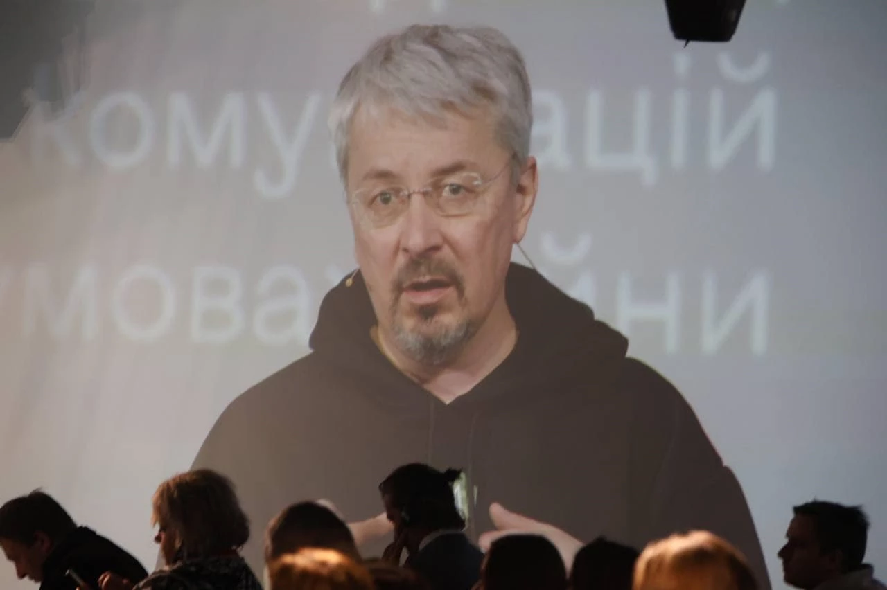 Міністерство культури та інформаційної політики не припинило сприяти виїзду за кордон артистам, — пресслужба МКІП