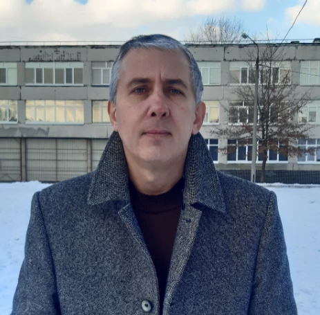 Член Шевченківського комітету Ігор Панасов підтримує ідею запровадження нових номінацій премії. Але теж йде у відставку