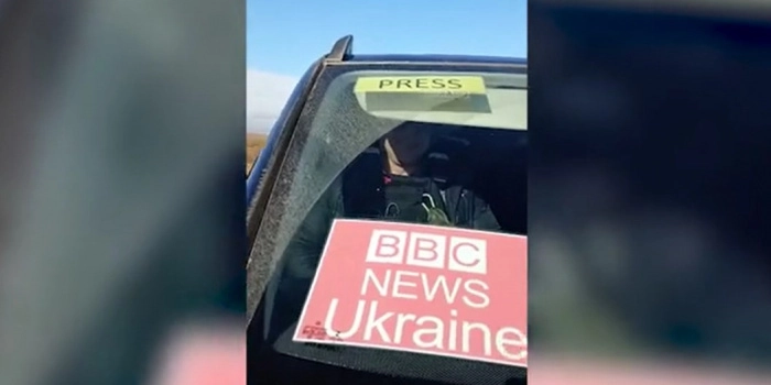 Знімальна група ВВС потрапила під російський обстріл на Херсонщині &mdash; ІМІ