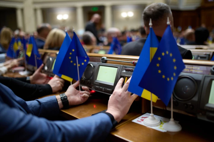 Парламент ухвалив закон про засудження і заборону російської імперської політики і деколонізацію топонімії