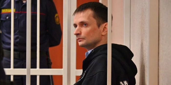 У Білорусі засудили журналіста до трьох років колонії за &laquo;образу президента&raquo;