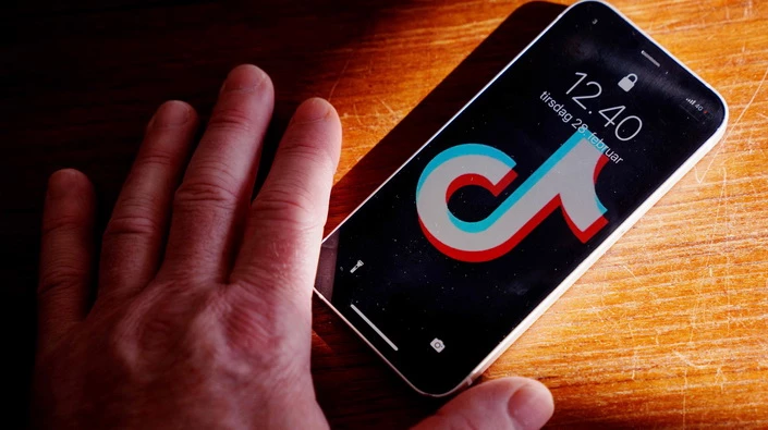 Хрестовий похід проти TikTok: чому ЄС та США обмежують використання китайської платформи
