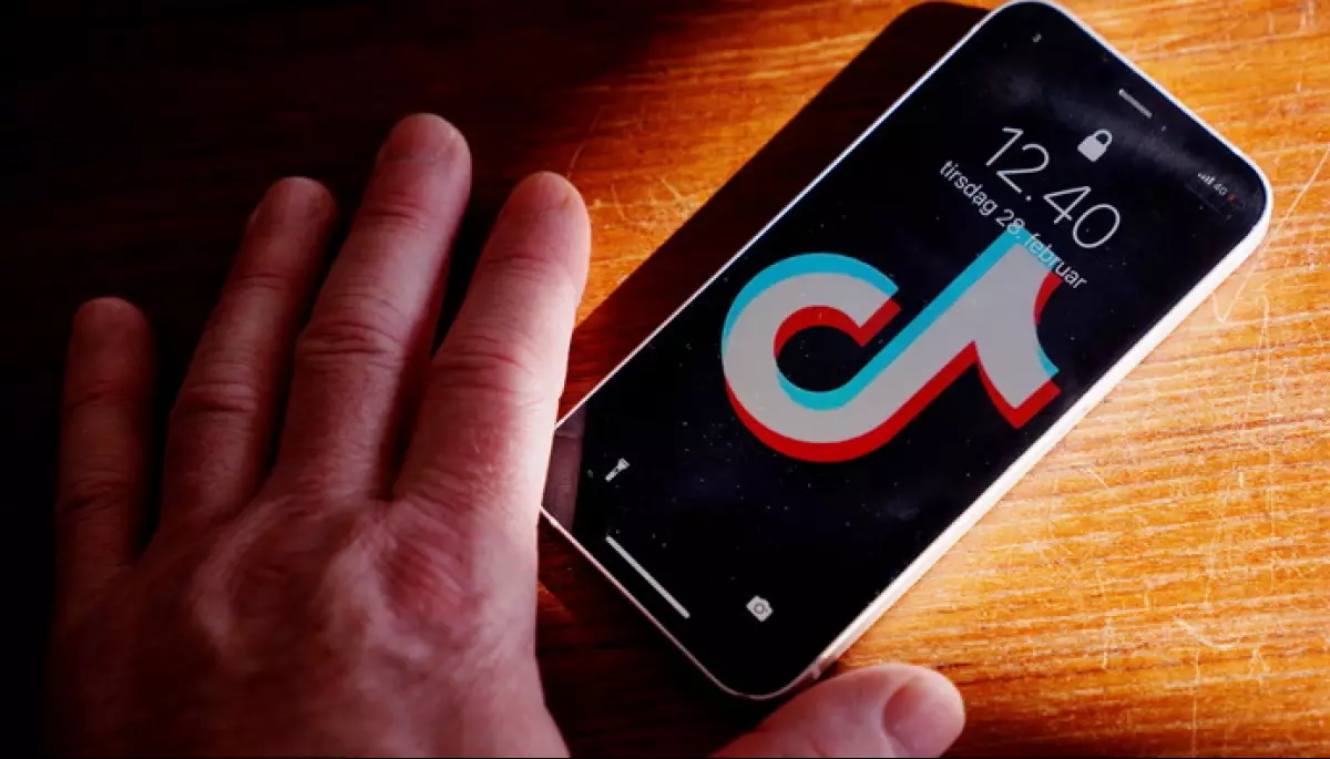 Хрестовий похід проти TikTok: чому ЄС та США обмежують використання китайської платформи
