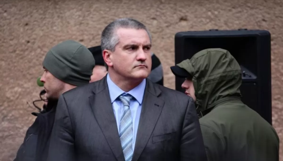Навіщо Аксьонову власні &laquo;конвойні війська&raquo;: дайджест пропаганди за 24-26 березня