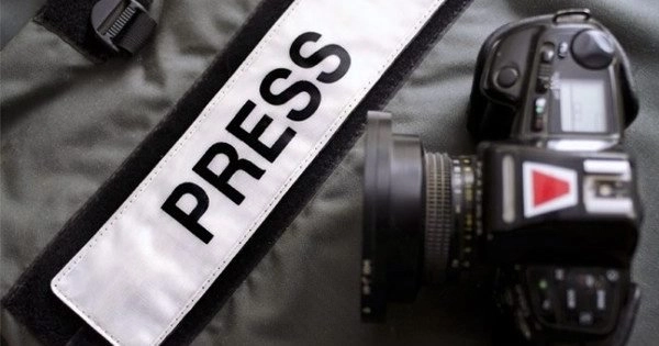 Власника пабу в Дрездені ув’язнили за побиття журналістів під час заворушення