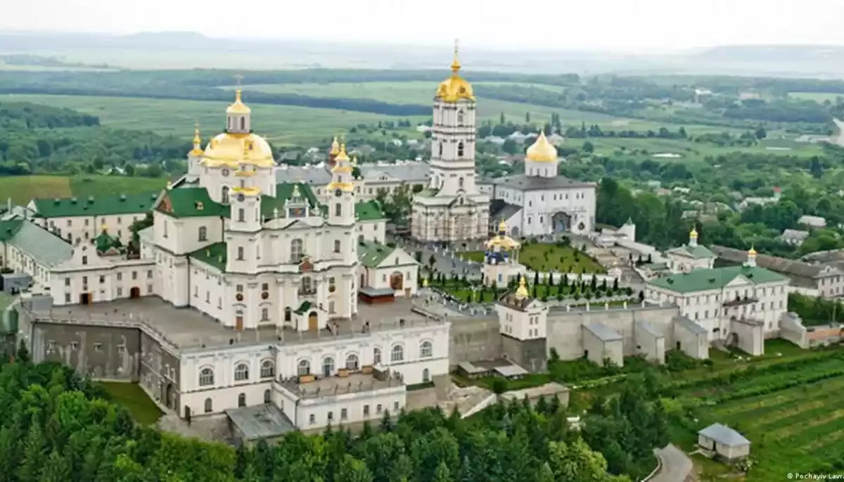 У Раді пропонують, щоб Кабмін розірвав договір з УПЦ МП про оренду Почаївської лаври