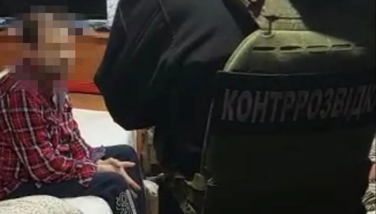 СБУ затримала інформатора росіян, який фіксував наслідки удару по багатоповерхівці в Запоріжжі