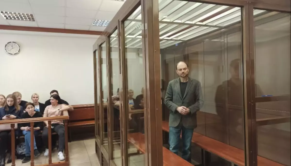 У Росії засудили журналіста Володимира Кара-Мурзу до 25 років колонії суворого режиму