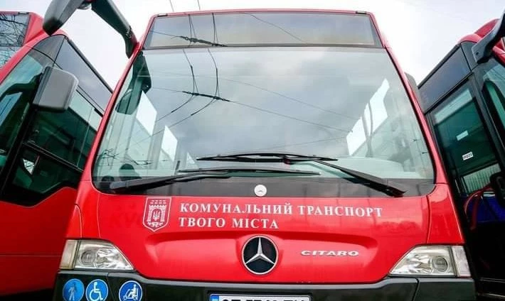 У Чернівцях журналістці відмовили у відповіді на її запит через відсутність власноручного підпису