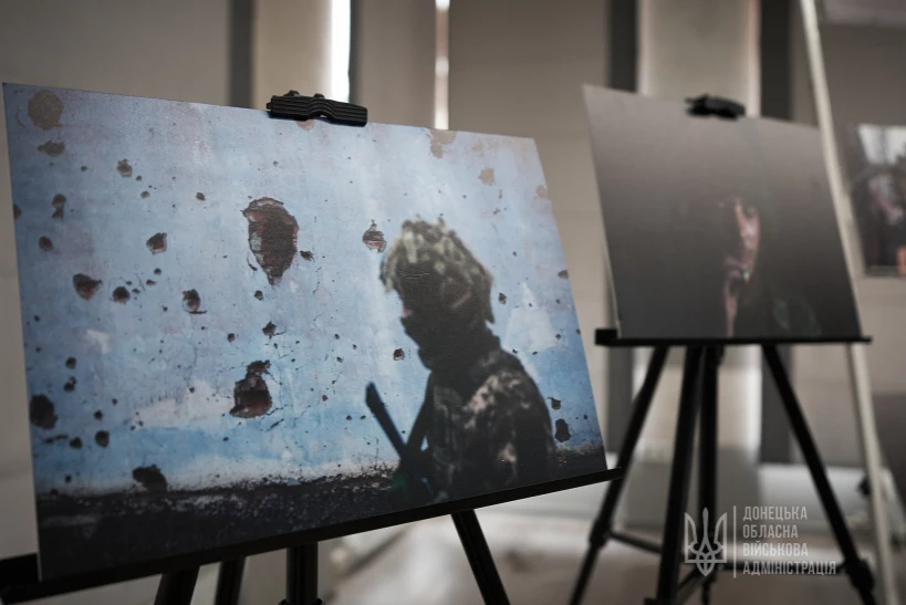 Фотовиставку, присвячену знищеному росіянами Соледару, презентували в Донецькій області