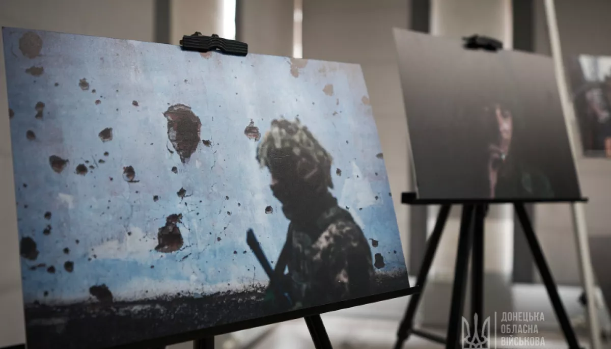 Фотовиставку, присвячену знищеному росіянами Соледару, презентували в Донецькій області