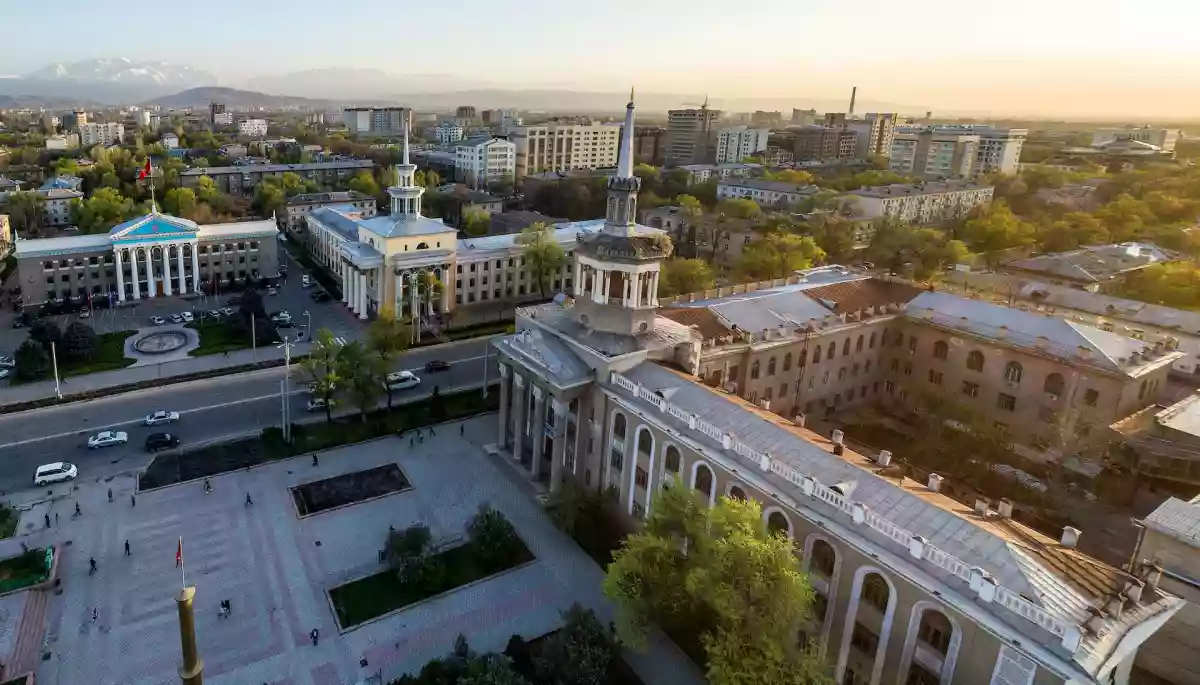 У Киргизстані суд заборонив роботу місцевої служби «Радіо Свобода»