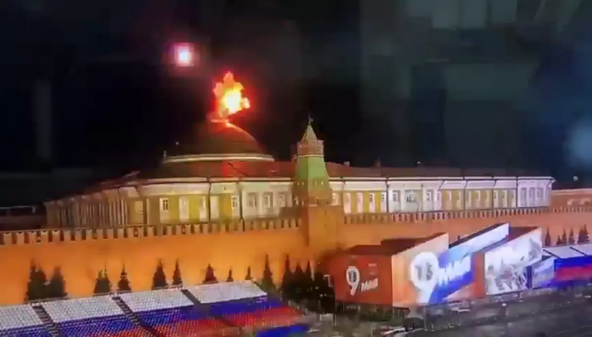 Росія заявила, що українські дрони вночі атакували резиденцію Путіна в Кремлі. Україна про це &laquo;нічого не знає&raquo;