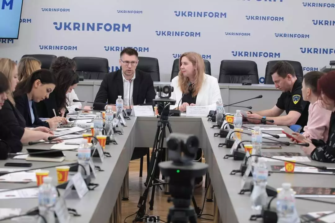 ІМІ: З початку великого вторгнення РФ вчинила понад 500 злочинів проти журналістів та медіа в Україні