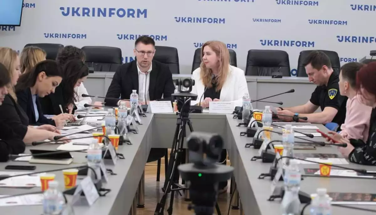 ІМІ: З початку великого вторгнення РФ вчинила понад 500 злочинів проти журналістів та медіа в Україні