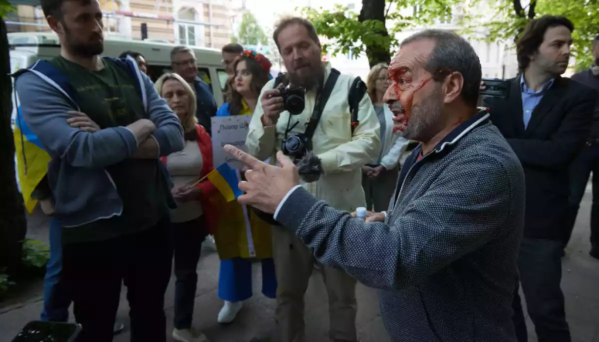 Розмови між носіями культури країни-агресора та представниками країни-жертви про «вишневі садки» — нонсенс