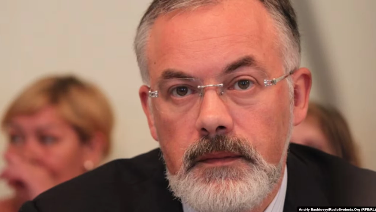 &laquo;Схеми&raquo;: Ексміністр Дмитро Табачник має будівельний бізнес у Криму