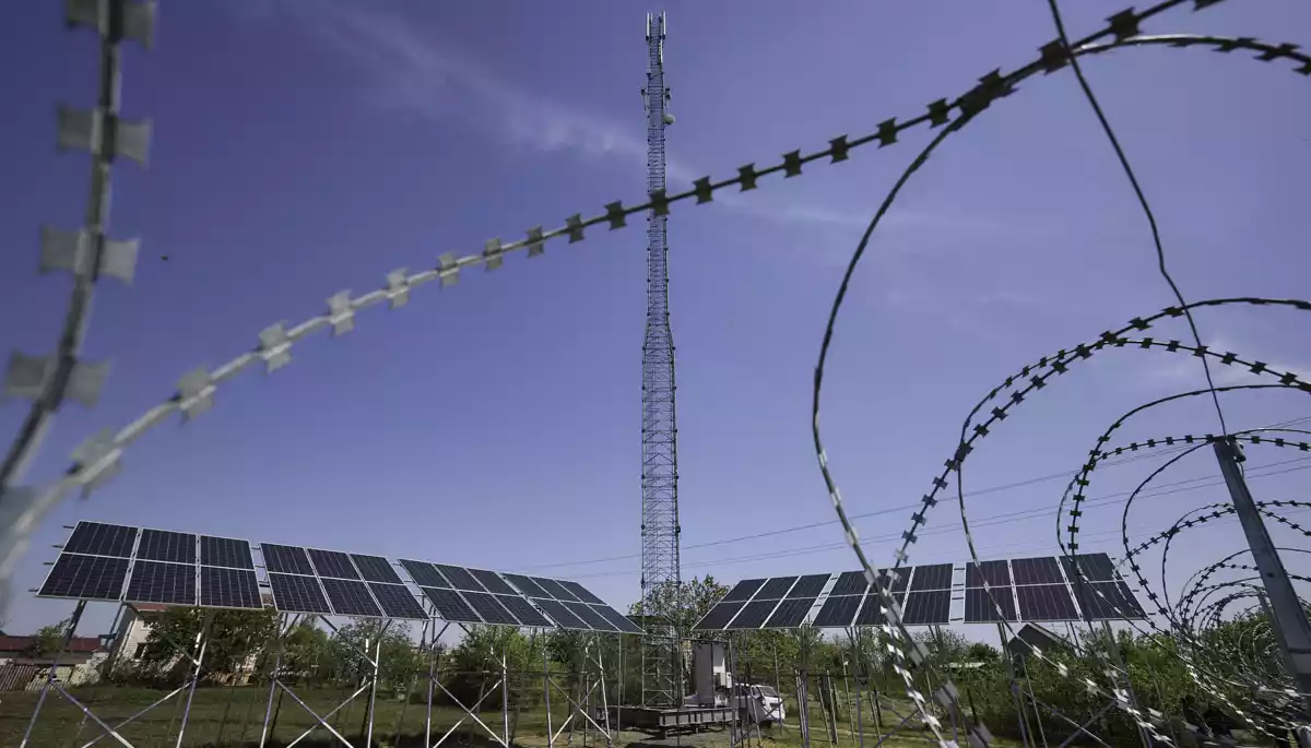 Як після окупації відновлюють інтернет і мобільний зв&rsquo;язок. Репортаж із Півдня та Київщини