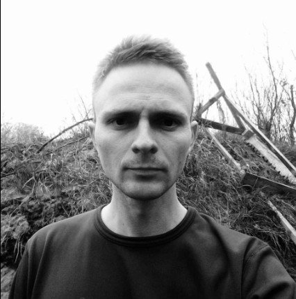 У боях під Бахмутом загинув журналіст, військовий Євгеній Осієвський