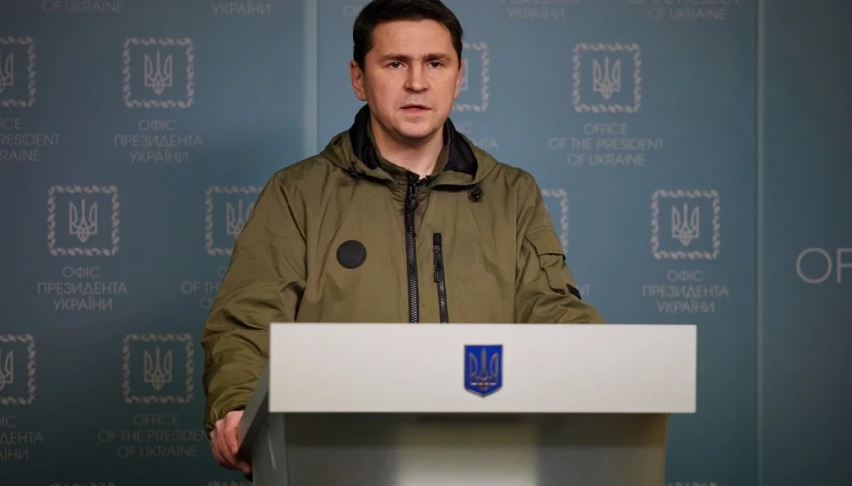 &laquo;Злочинна недбалість&raquo;: Подоляк розкритикував чиновників, мерів і блогерів за публікацію фото повітряних атак