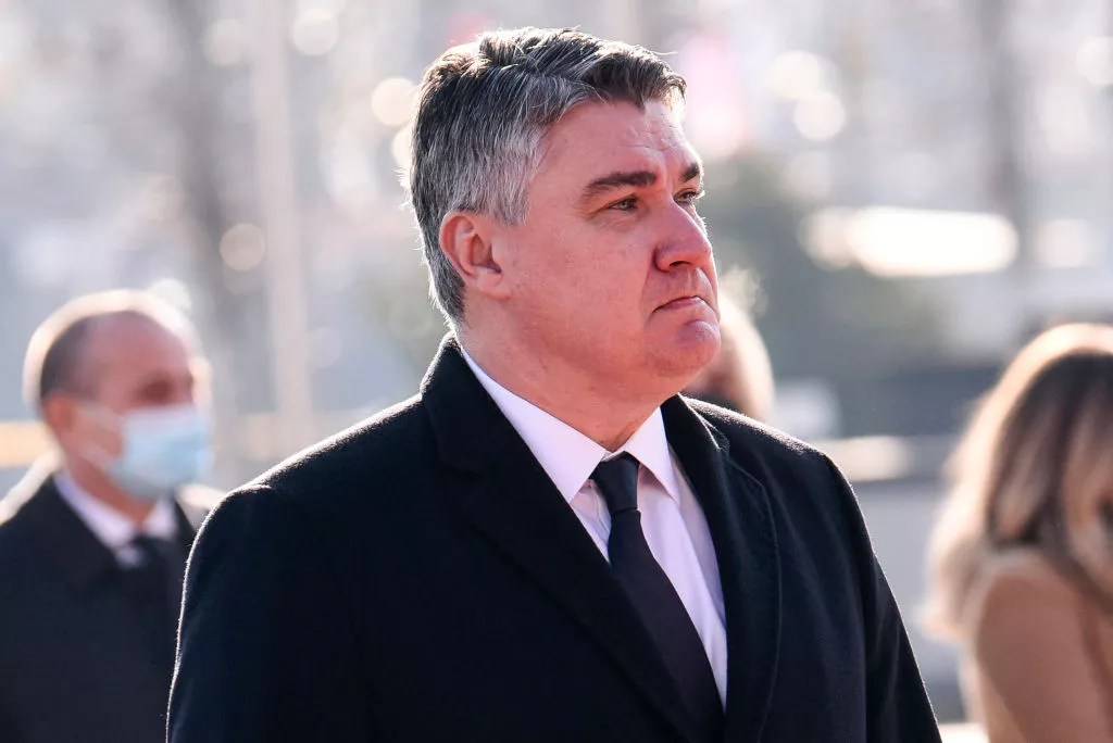 Президент Хорватії назвав «Слава Україні!» «гаслом шовіністів, які вбивали євреїв і поляків». Україна відповіла