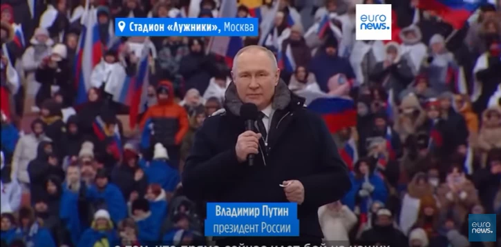 У прикордонних з Україною областях РФ у радіоетері було чути заклики Путіна евакуюватися вглиб країни через вторгнення ЗСУ