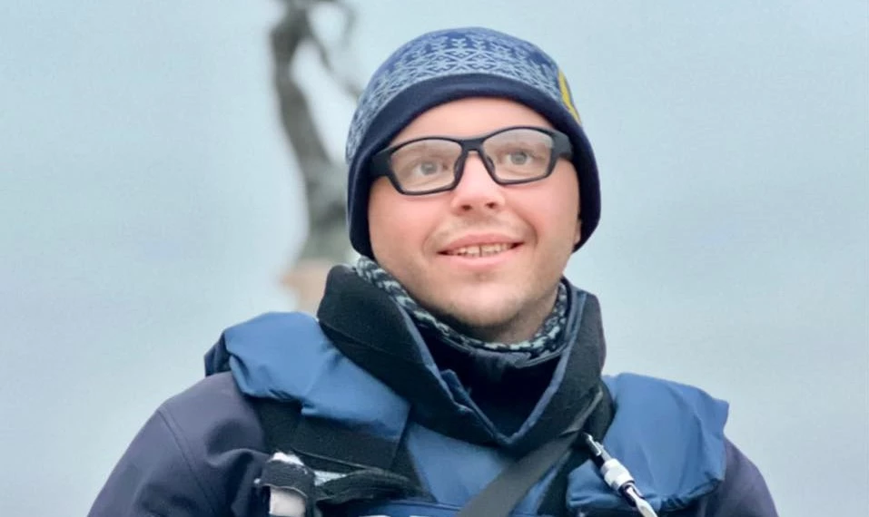 Globe and Mail: Україна не продовжила акредитації фотографу Антону Скибі. Його двічі викликали в СБУ