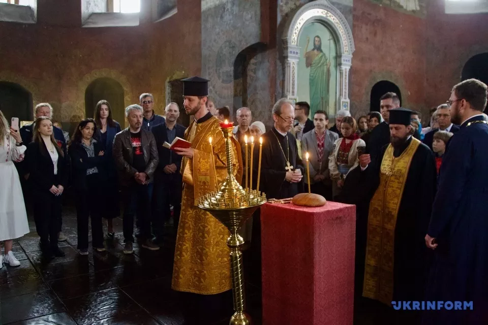 У Києво-Печерській лаврі вперше провели молебень за Івана Мазепу