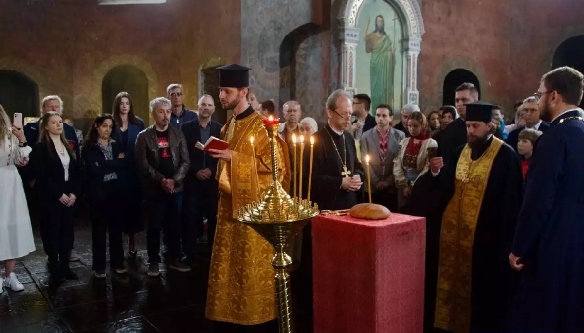У Києво-Печерській лаврі вперше провели молебень за Івана Мазепу