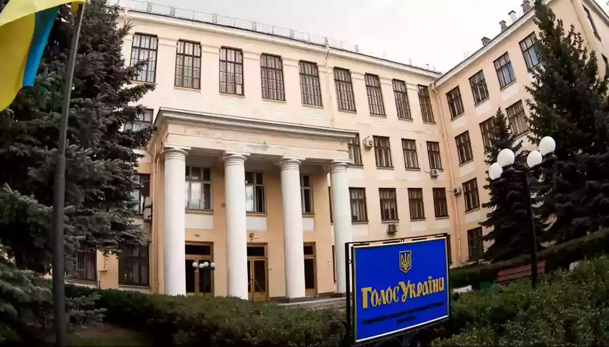 Парламентська газета &laquo;Голос України&raquo; вийшла з цитатою журналіста Russia Today