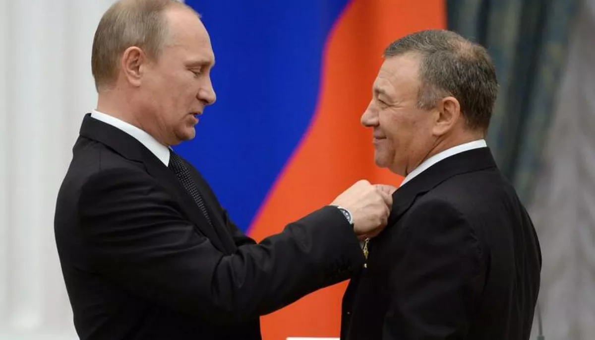 Спіймай мене, якщо зможеш! З'явилося журналістське розслідування про те, як російські олігархи уникають санкцій