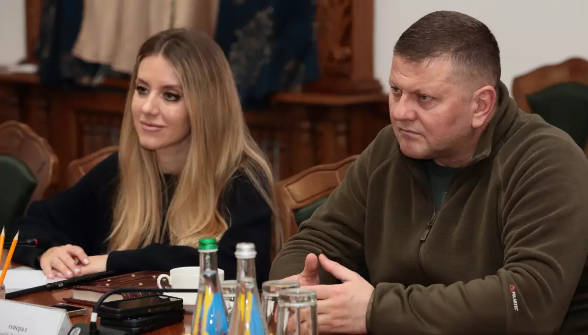 Ексрадниця Залужного пише про нього книгу
