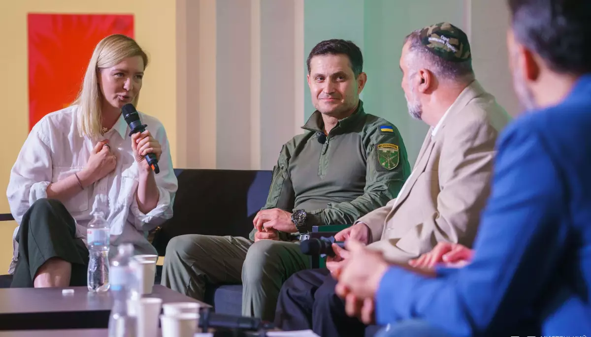 Ахтем Сеітаблаєв: «Книжковий арсенал» — це можливість підзарядитись ідеями, сенсами, думками, а також поспілкуватися з людьми однієї групи крові»