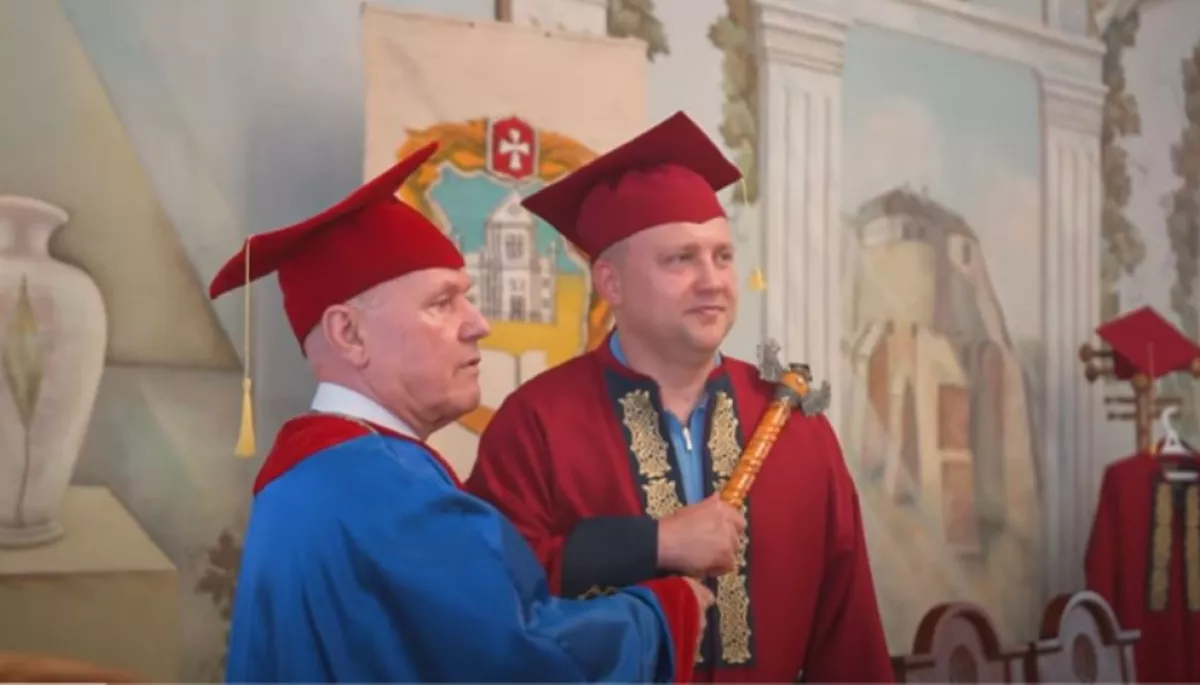 &laquo;Сфера-ТВ&raquo; (Рівненська область) під час війни: Почесний доктор Віталій Коваль та інші