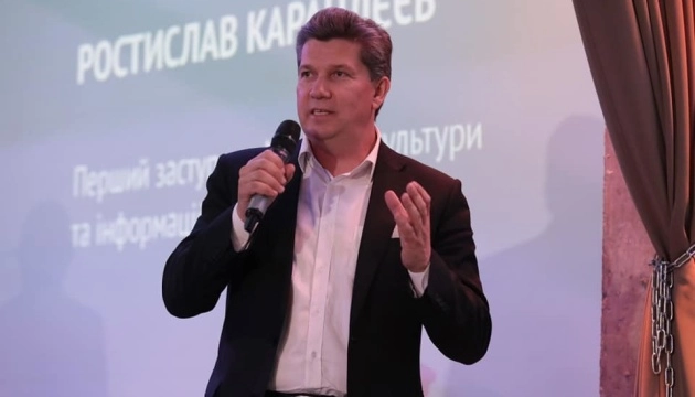 Віцеміністр &mdash; про недофінансування культури: Не я один і не Ткаченко приймає рішення. Просто &laquo;тримачі ресурсу&raquo; забувають дати доручення